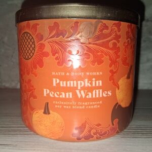 Bath & Body Works Pumpkin Pecan Waffles Candle - Warm Orange
